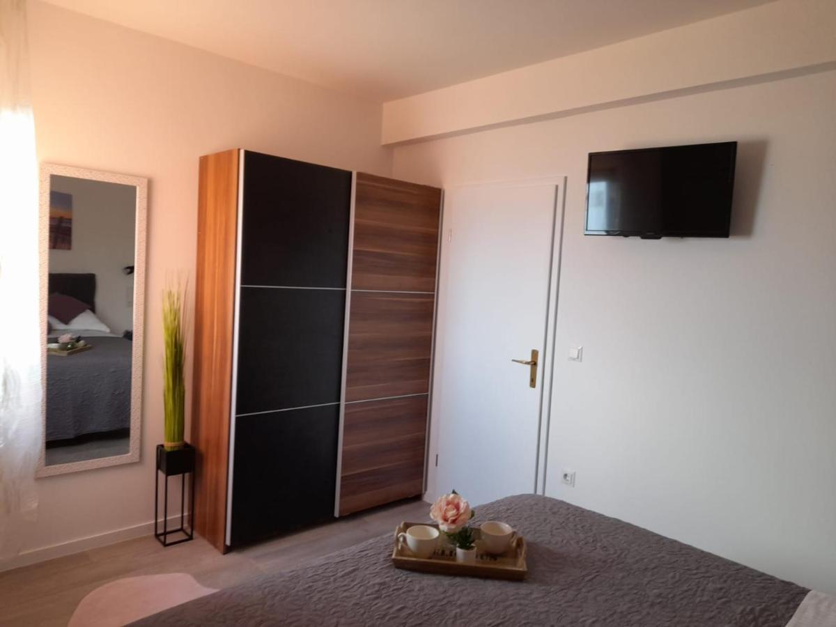 Apartments San Paulo オミシュ エクステリア 写真