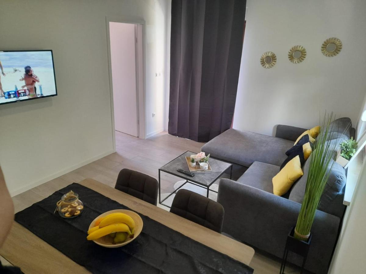 Apartments San Paulo オミシュ エクステリア 写真