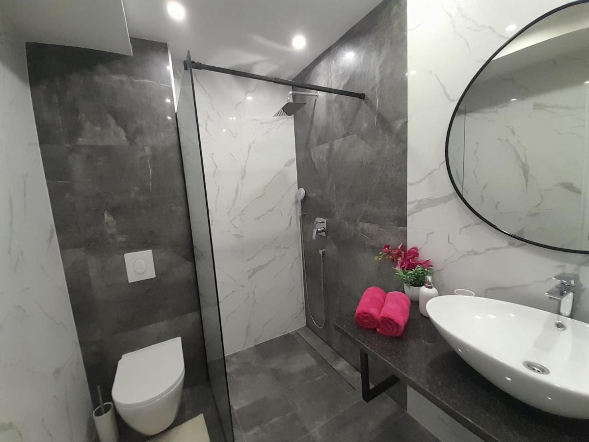 Apartments San Paulo オミシュ エクステリア 写真