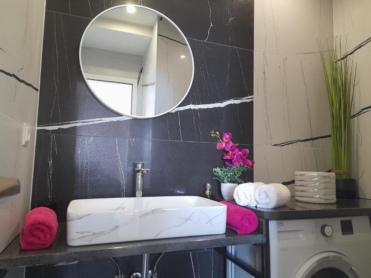 Apartments San Paulo オミシュ エクステリア 写真