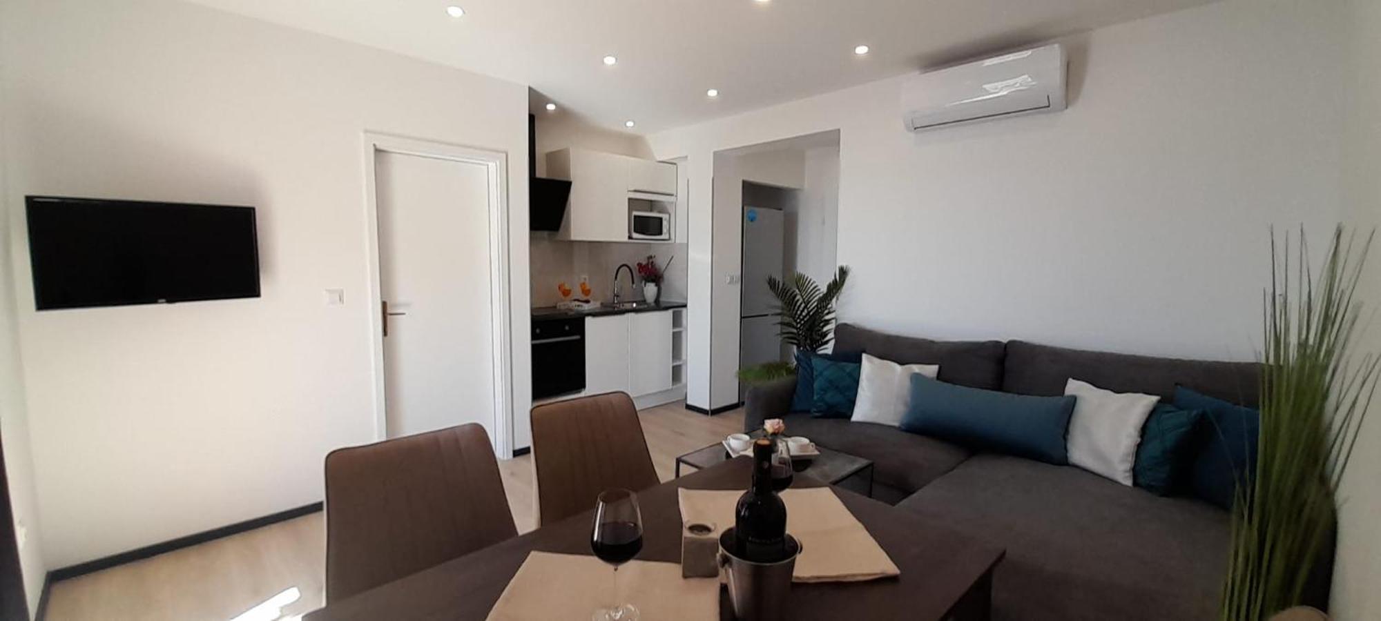Apartments San Paulo オミシュ エクステリア 写真